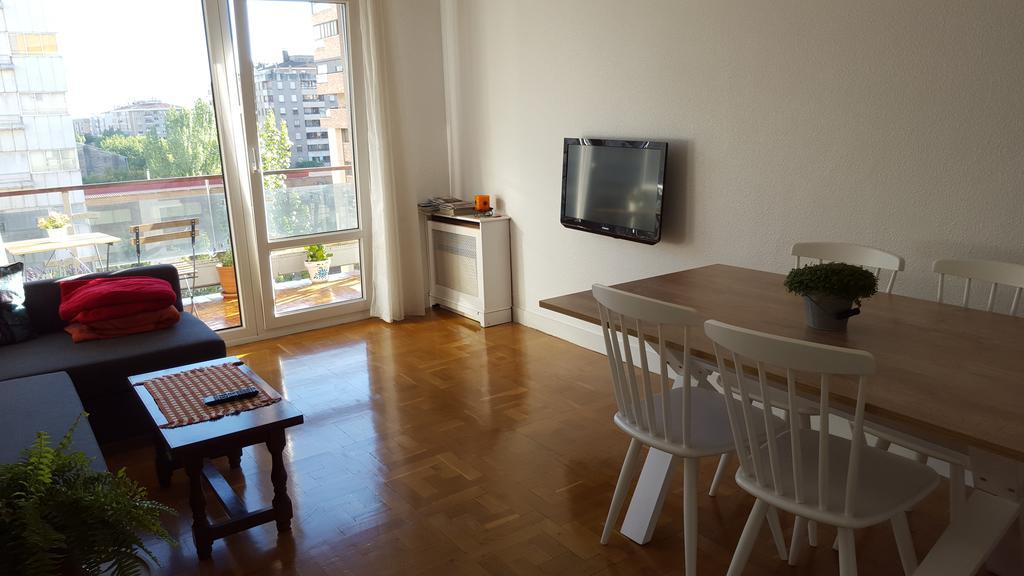 Apartamento Vuelta Del Castillo Памплона Экстерьер фото